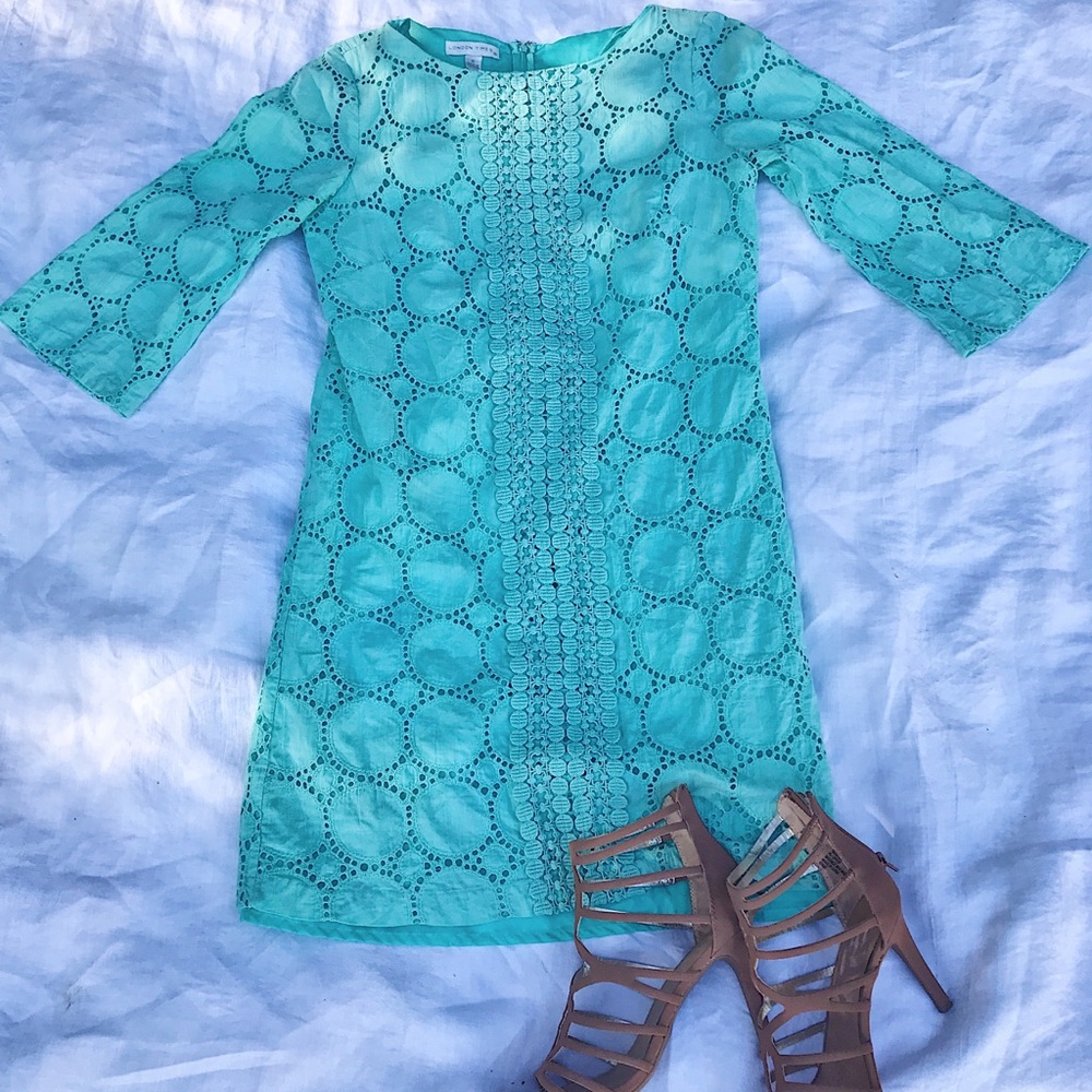 London Times, Turquoise Dress